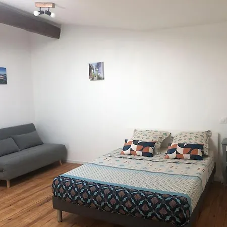 Avec Privatif A 500m De Margaux *